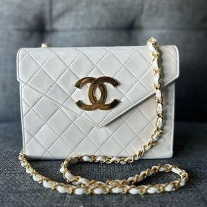 Chanel Vintage Oversized “CC” White Quilted Lambskin 24K GHW